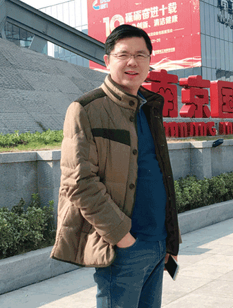 专家图片